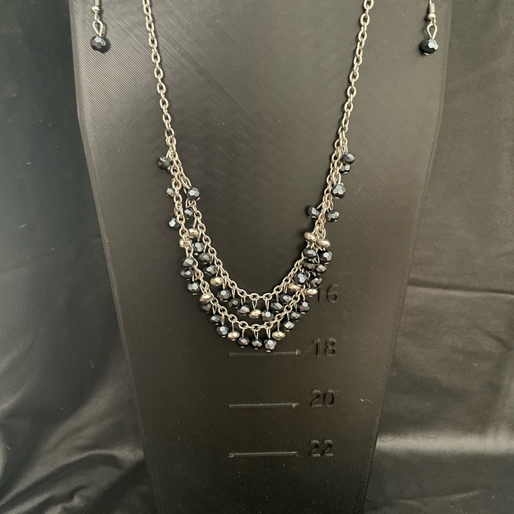 🌸$5/25🌸 - Silver-Tone & Gunmetal Gray Necklace and Earrings
